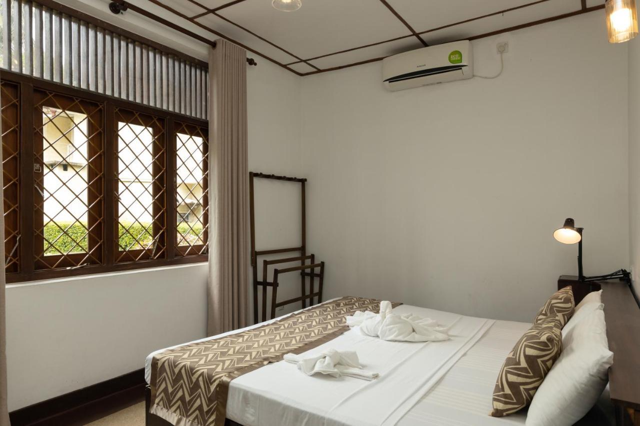 Surveyor'S Residence Bungalow Kandy Eksteriør billede