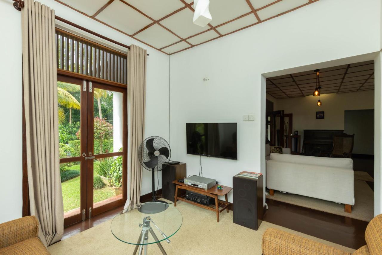 Surveyor'S Residence Bungalow Kandy Eksteriør billede