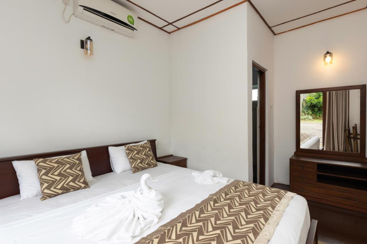 Surveyor'S Residence Bungalow Kandy Eksteriør billede
